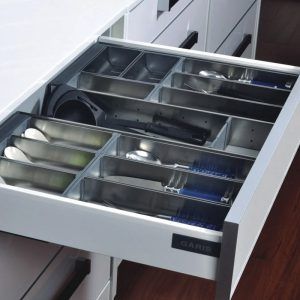 Khay Nhựa Chia Ngăn Kéo Tủ Bếp