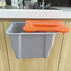 Thùng Rác Nhựa Mini Treo Cánh Tủ